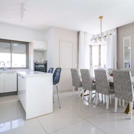 Luxury Three-Bedroom/Terrace Over Old City View Yerusalem Bagian luar foto