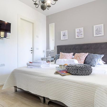 Luxury Three-Bedroom/Terrace Over Old City View Yerusalem Bagian luar foto