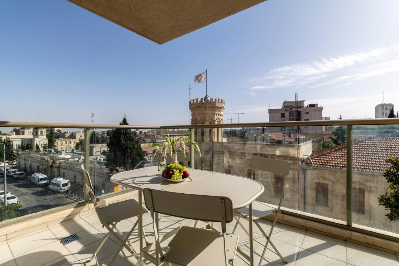 Luxury Three-Bedroom/Terrace Over Old City View Yerusalem Bagian luar foto