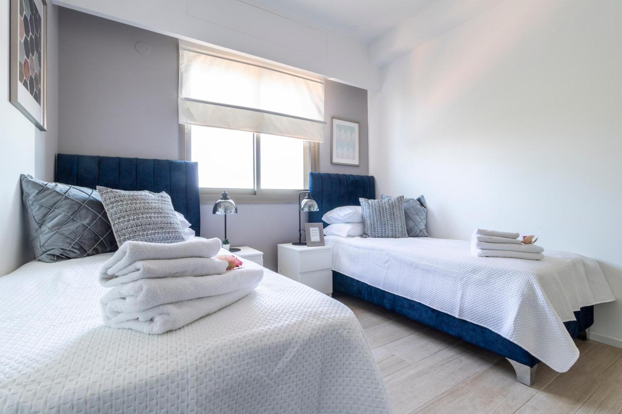 Luxury Three-Bedroom/Terrace Over Old City View Yerusalem Bagian luar foto