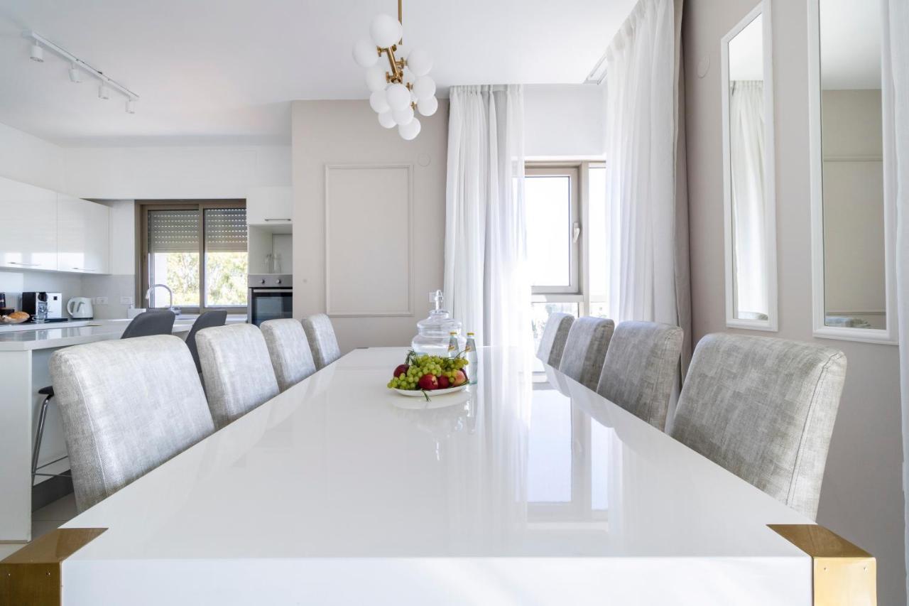 Luxury Three-Bedroom/Terrace Over Old City View Yerusalem Bagian luar foto