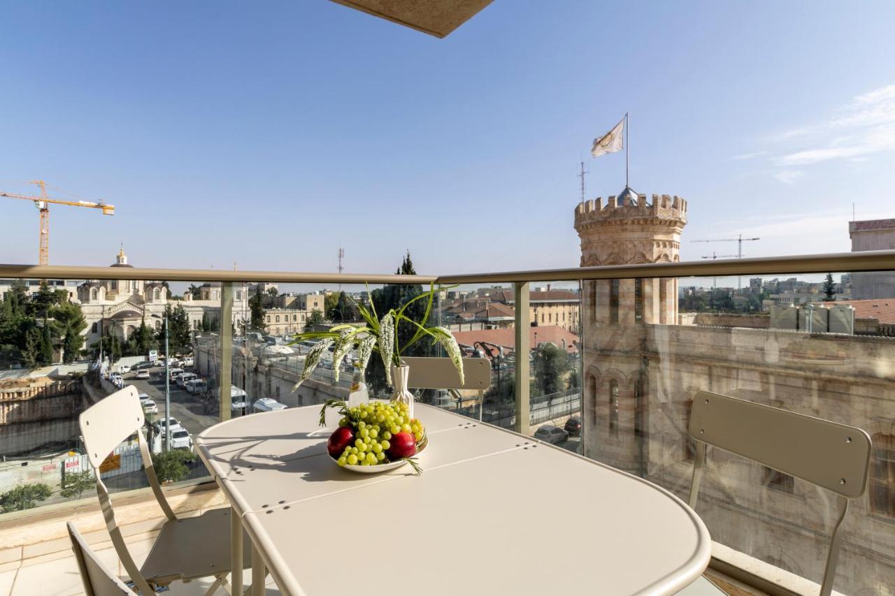 Luxury Three-Bedroom/Terrace Over Old City View Yerusalem Bagian luar foto