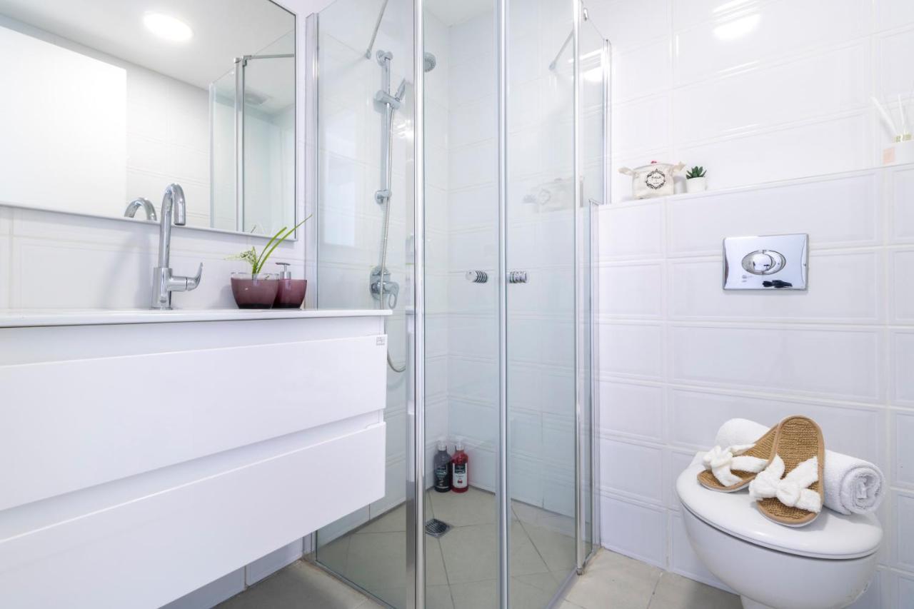 Luxury Three-Bedroom/Terrace Over Old City View Yerusalem Bagian luar foto