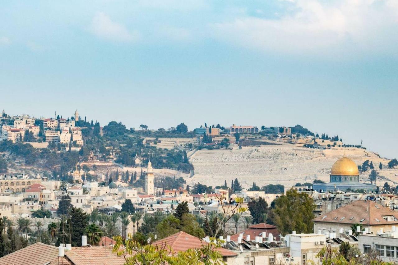 Luxury Three-Bedroom/Terrace Over Old City View Yerusalem Bagian luar foto