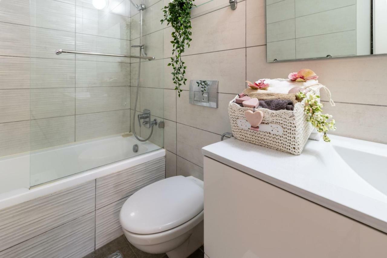 Luxury Three-Bedroom/Terrace Over Old City View Yerusalem Bagian luar foto
